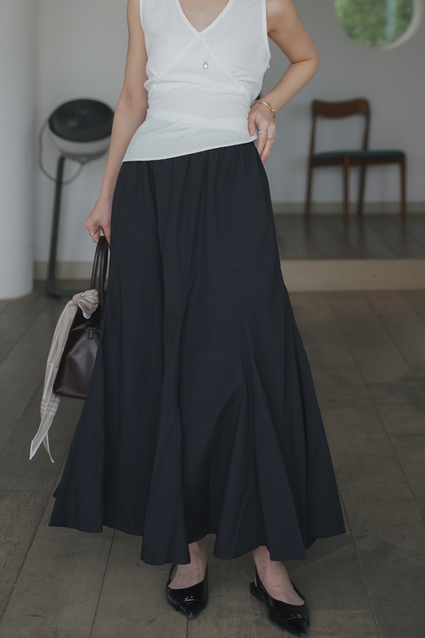 𝐌𝐚𝐲〖蓬鬆量感〗Crisp Pocket Silhouette Skirt