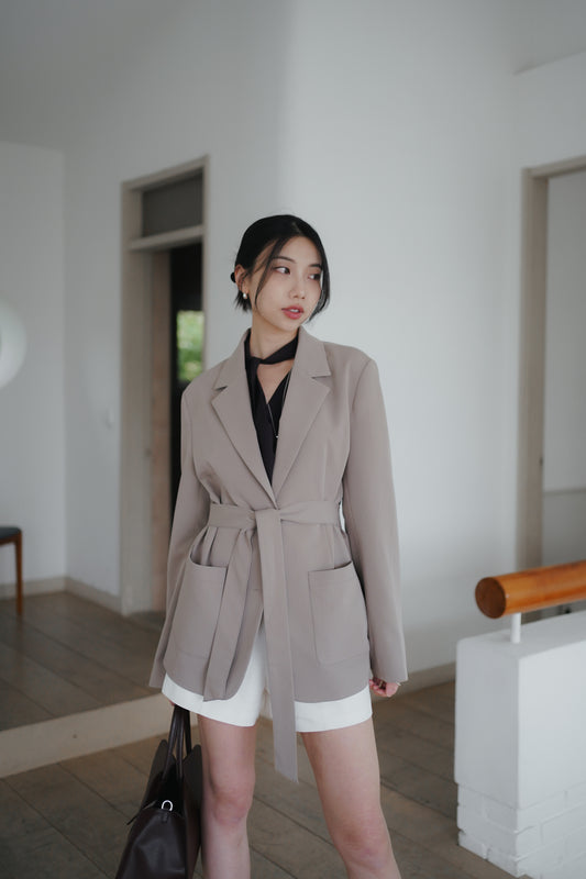𝐌𝐚𝐲【Kedi Made | 免熨超薄無肩墊】Air Ease Lightweight Blazer ᵇᵉˢᵗ ⁱᵗᵉᵐ