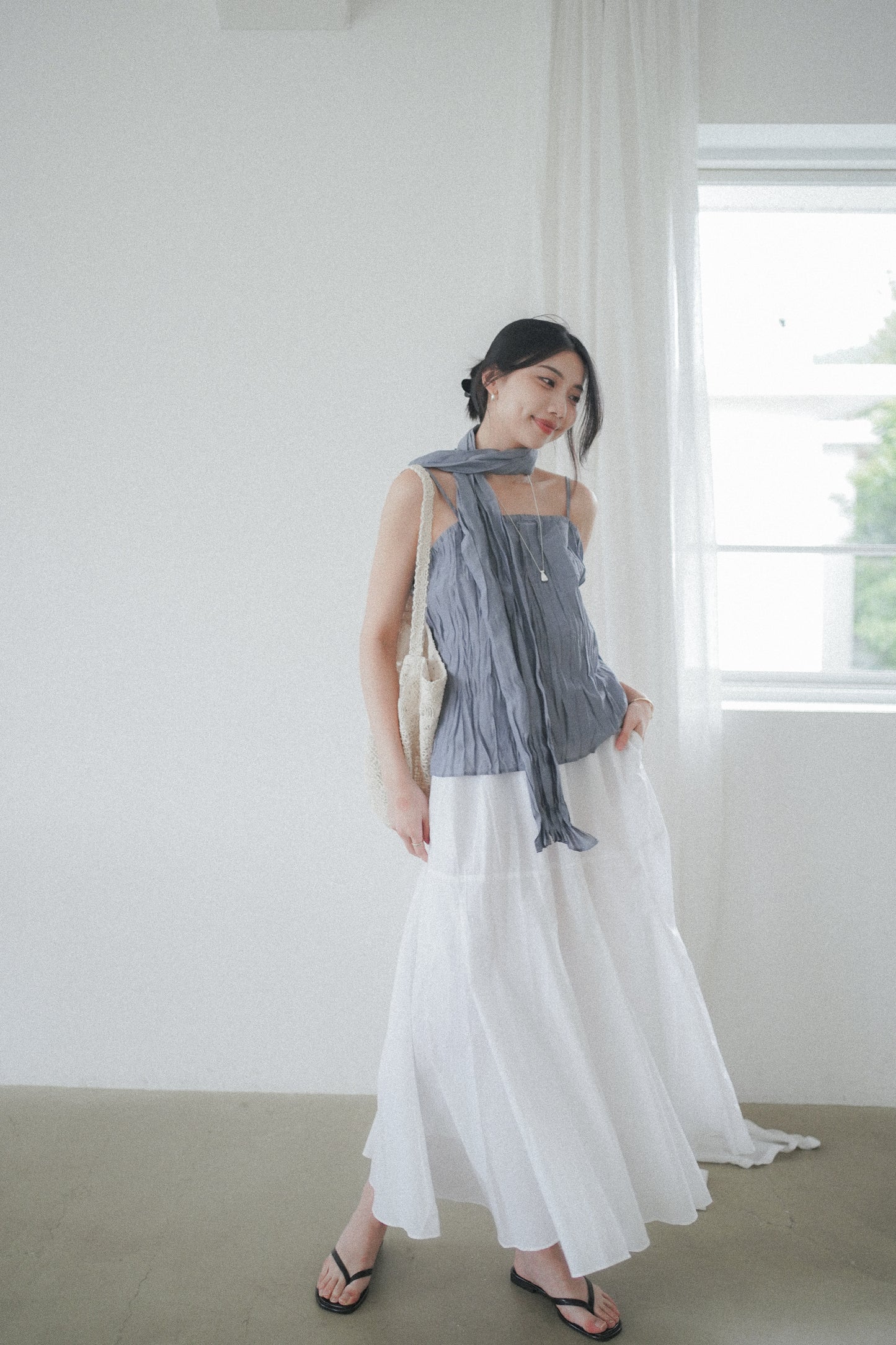 𝐌𝐚𝐲〖高級感立體壓褶〗Fluid Crinkle Scarf Top