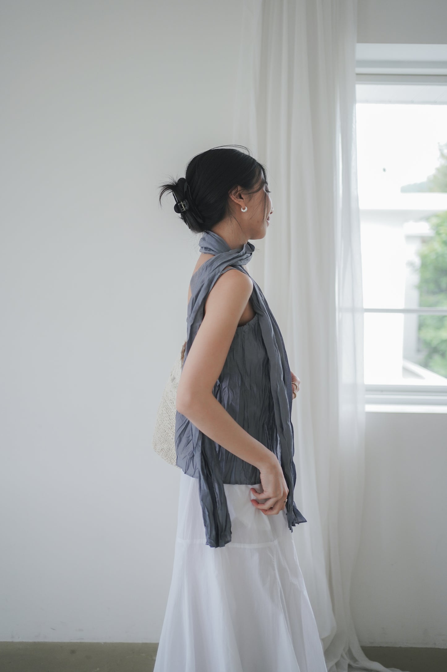 𝐌𝐚𝐲〖高級感立體壓褶〗Fluid Crinkle Scarf Top