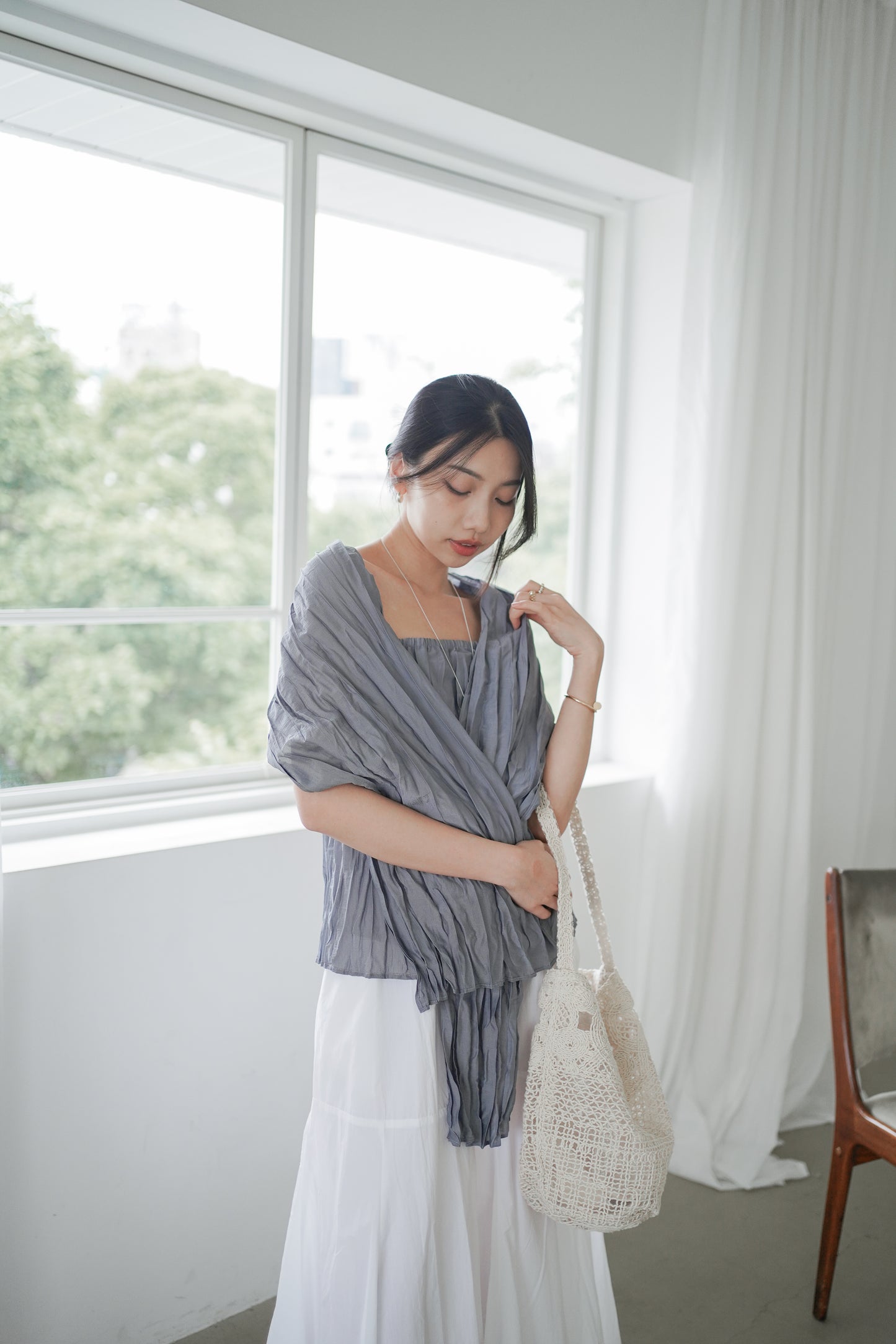 𝐌𝐚𝐲〖高級感立體壓褶〗Fluid Crinkle Scarf Top