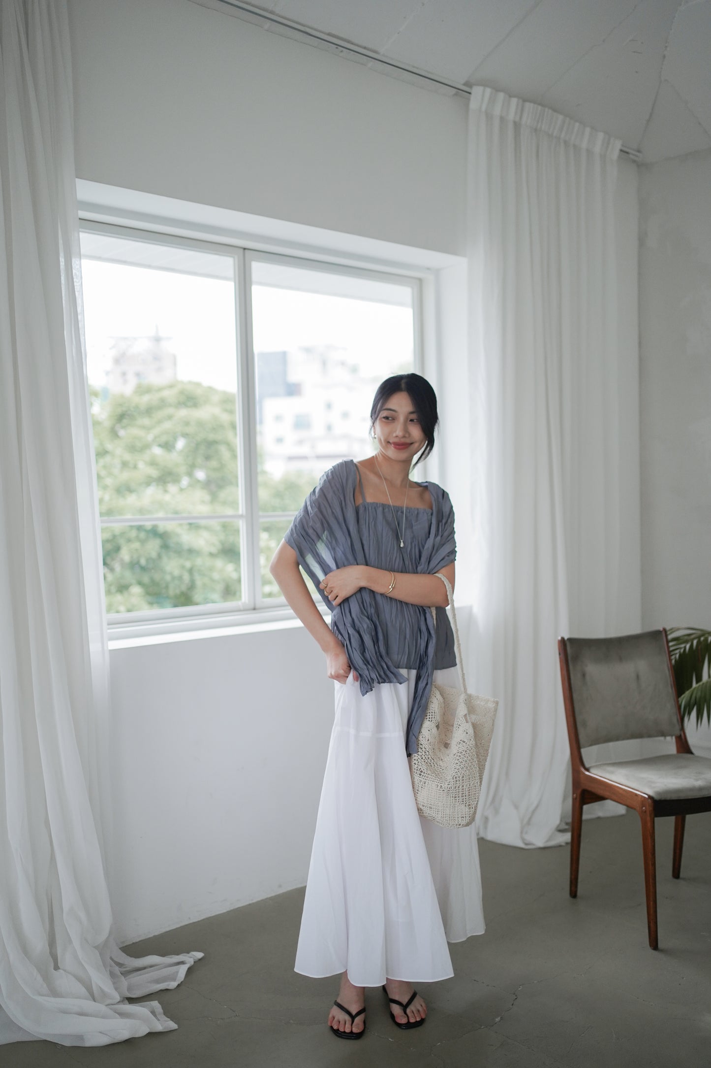 𝐌𝐚𝐲〖高級感立體壓褶〗Fluid Crinkle Scarf Top