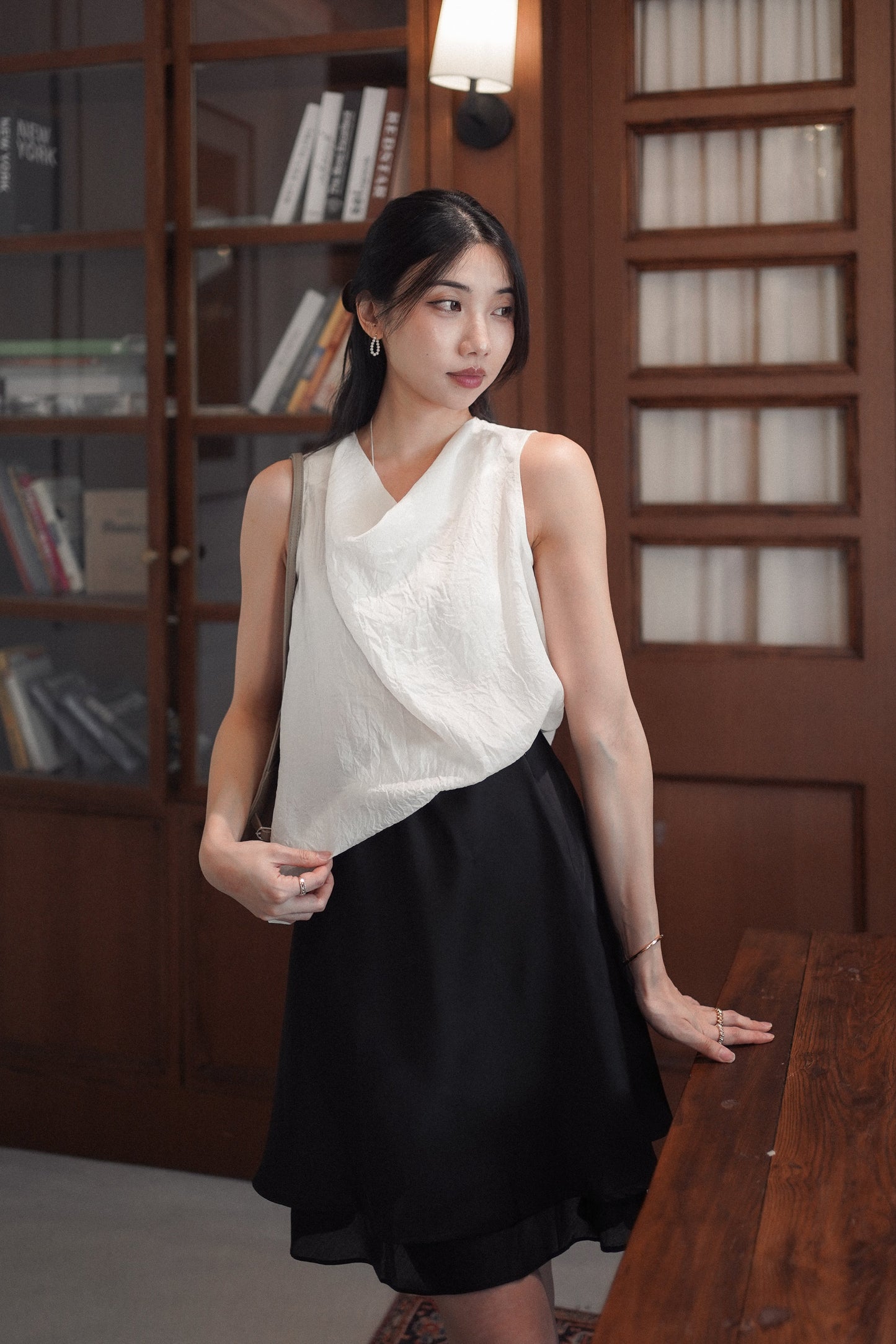 𝐉𝐮𝐧 【Office Pick | 高級垂墜感 】Ruched Drape Top