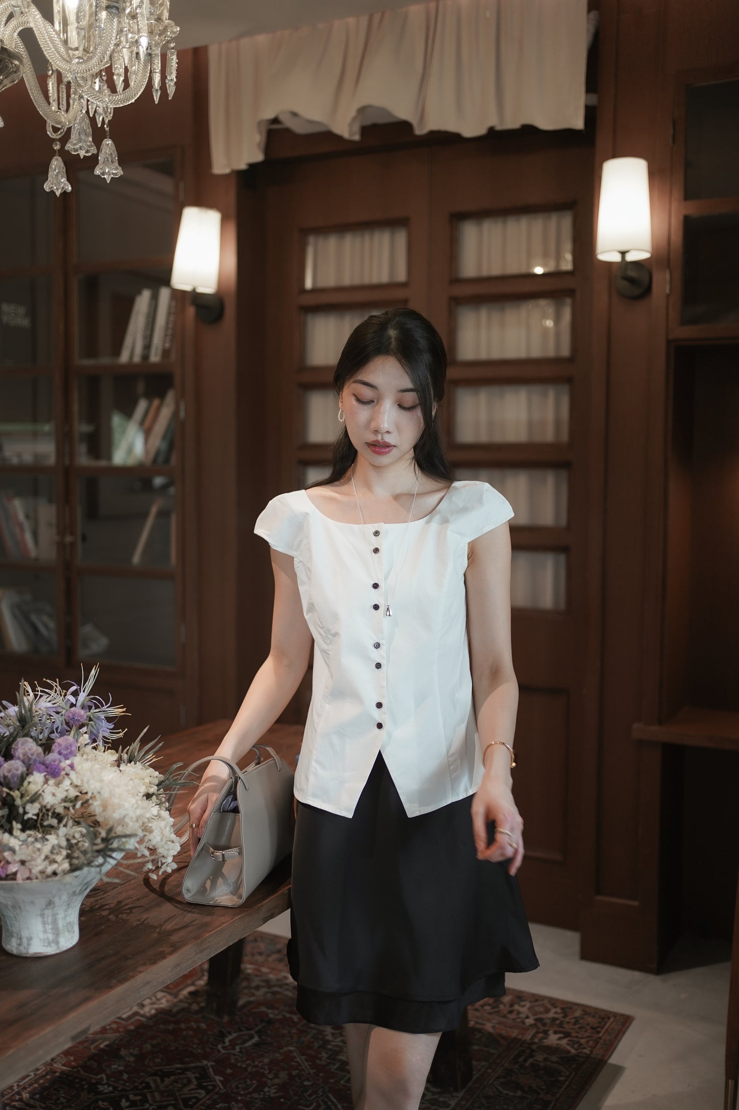 𝐉𝐮𝐧 Modern Frame Top