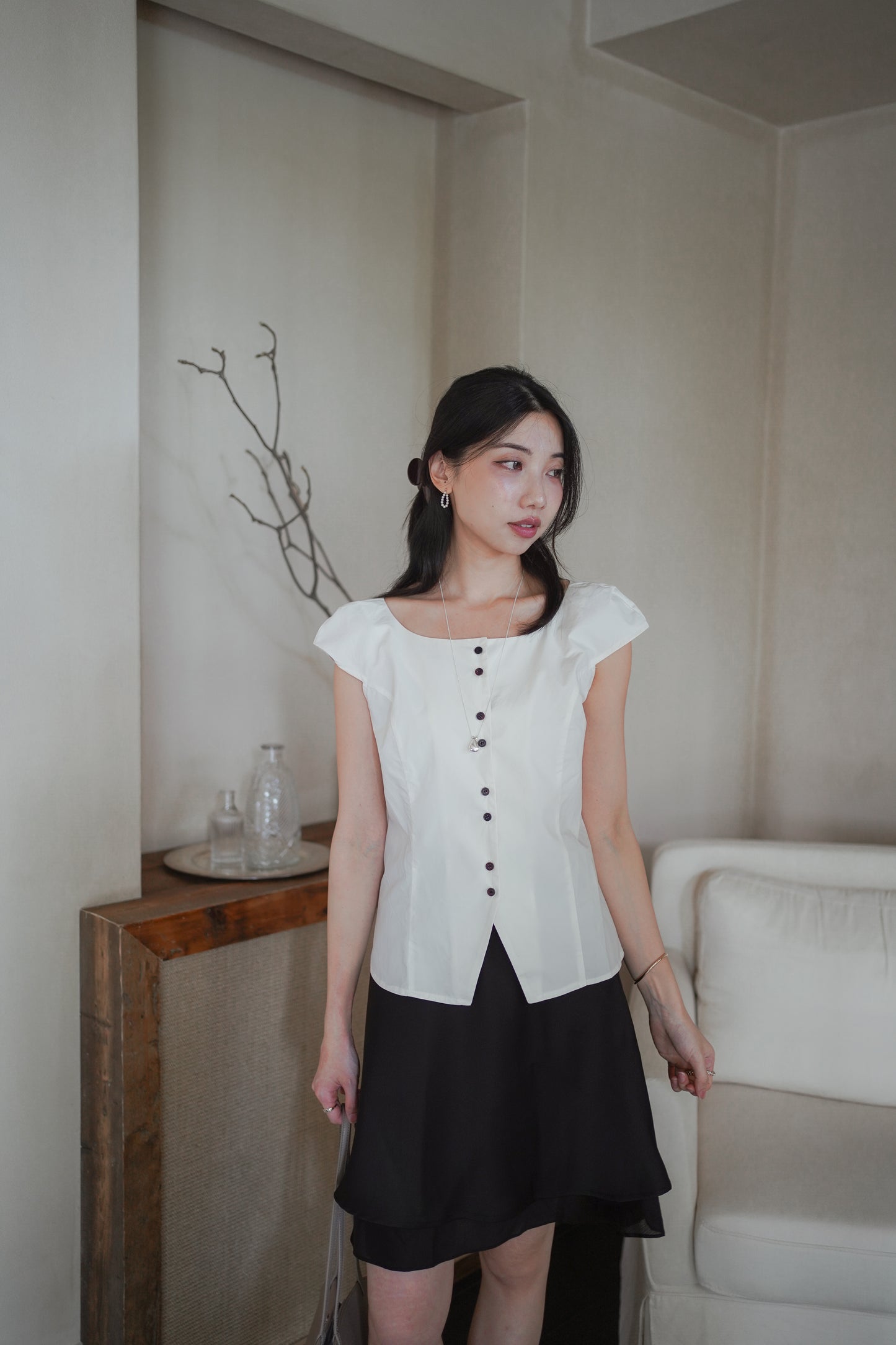 𝐉𝐮𝐧 Modern Frame Top