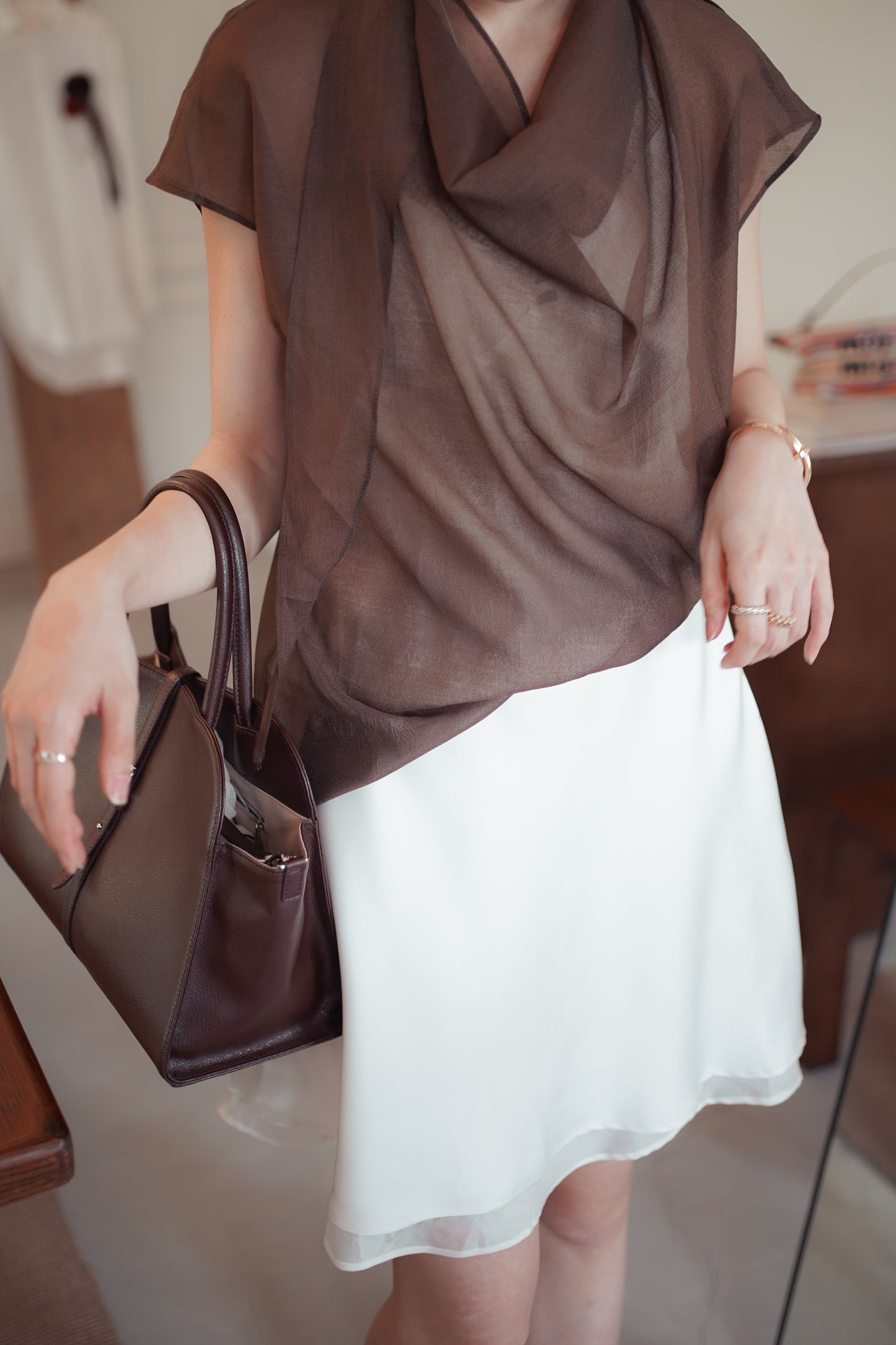 𝐉𝐮𝐧 Cowl Drape Top