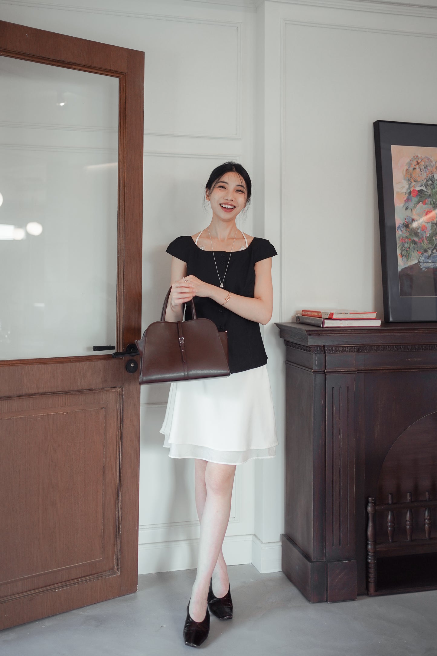 𝐉𝐮𝐧 Modern Frame Top