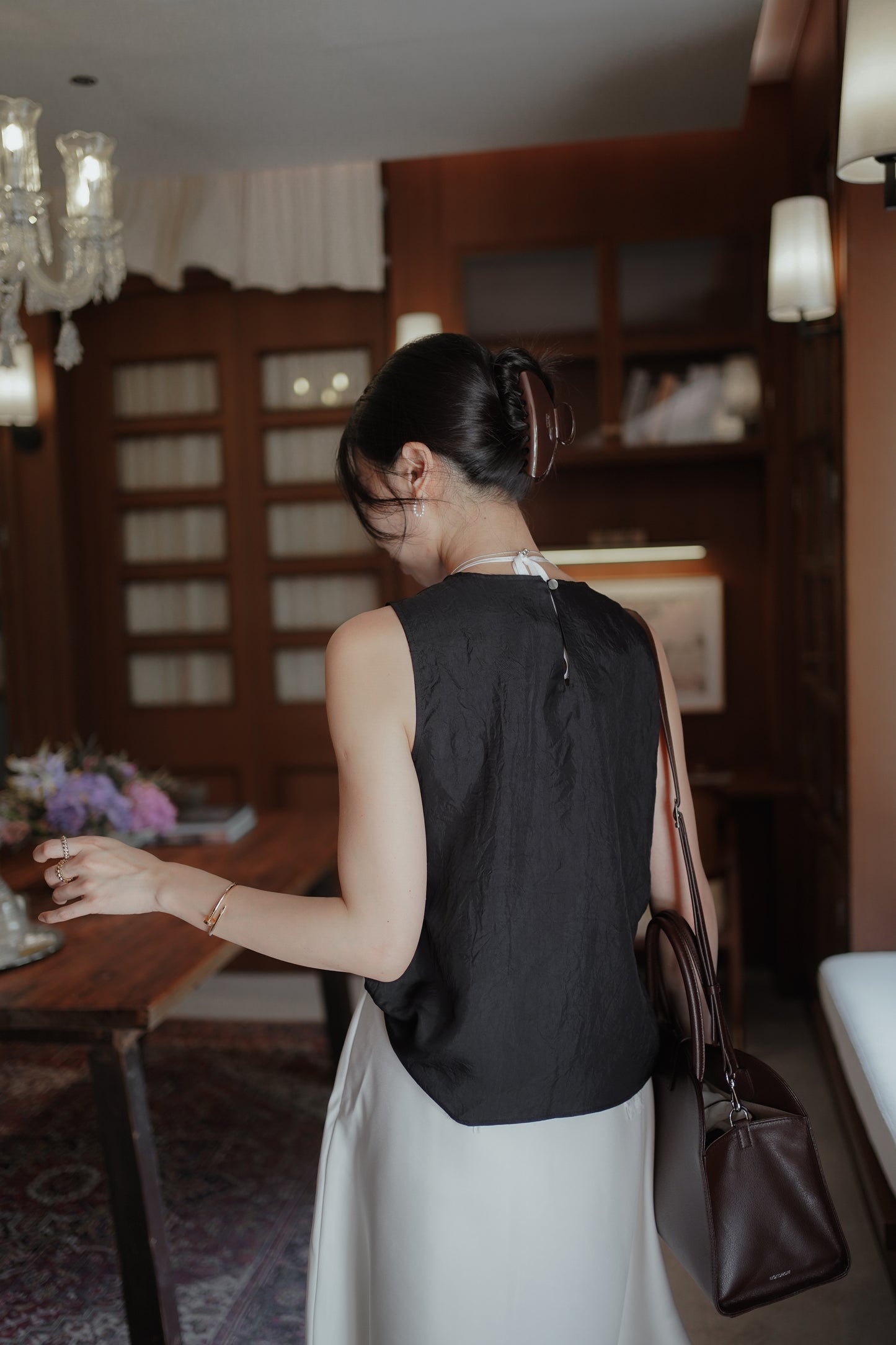 𝐉𝐮𝐧 【Office Pick | 高級垂墜感 】Ruched Drape Top