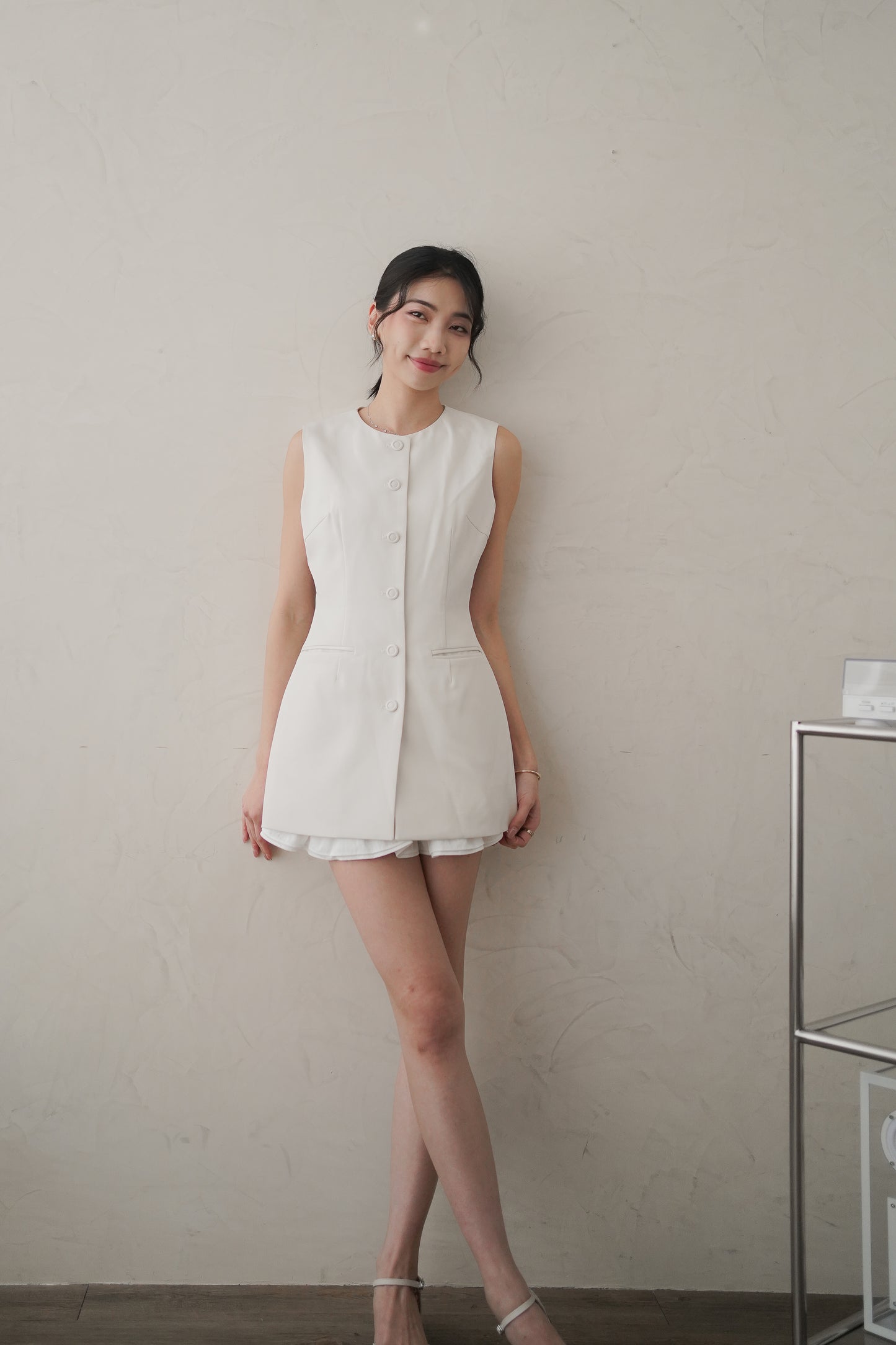 𝐉𝐮𝐥 Sculpted Line Tunic