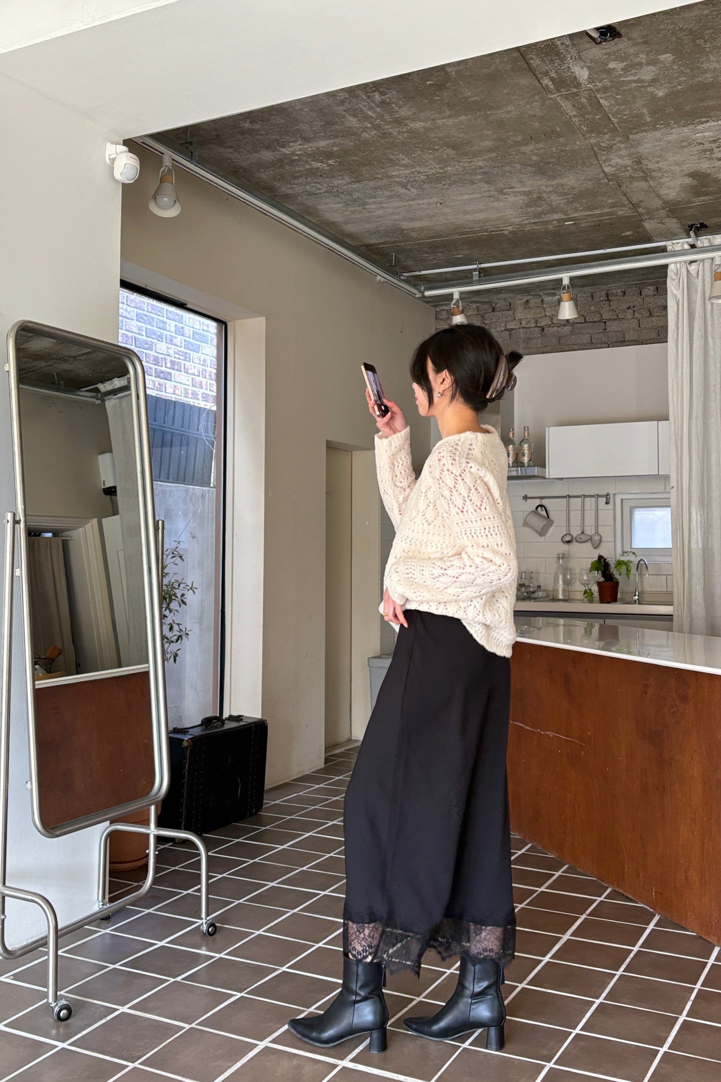 𝐍𝐨𝐯🇰🇷 Lace Hem Slip Skirt