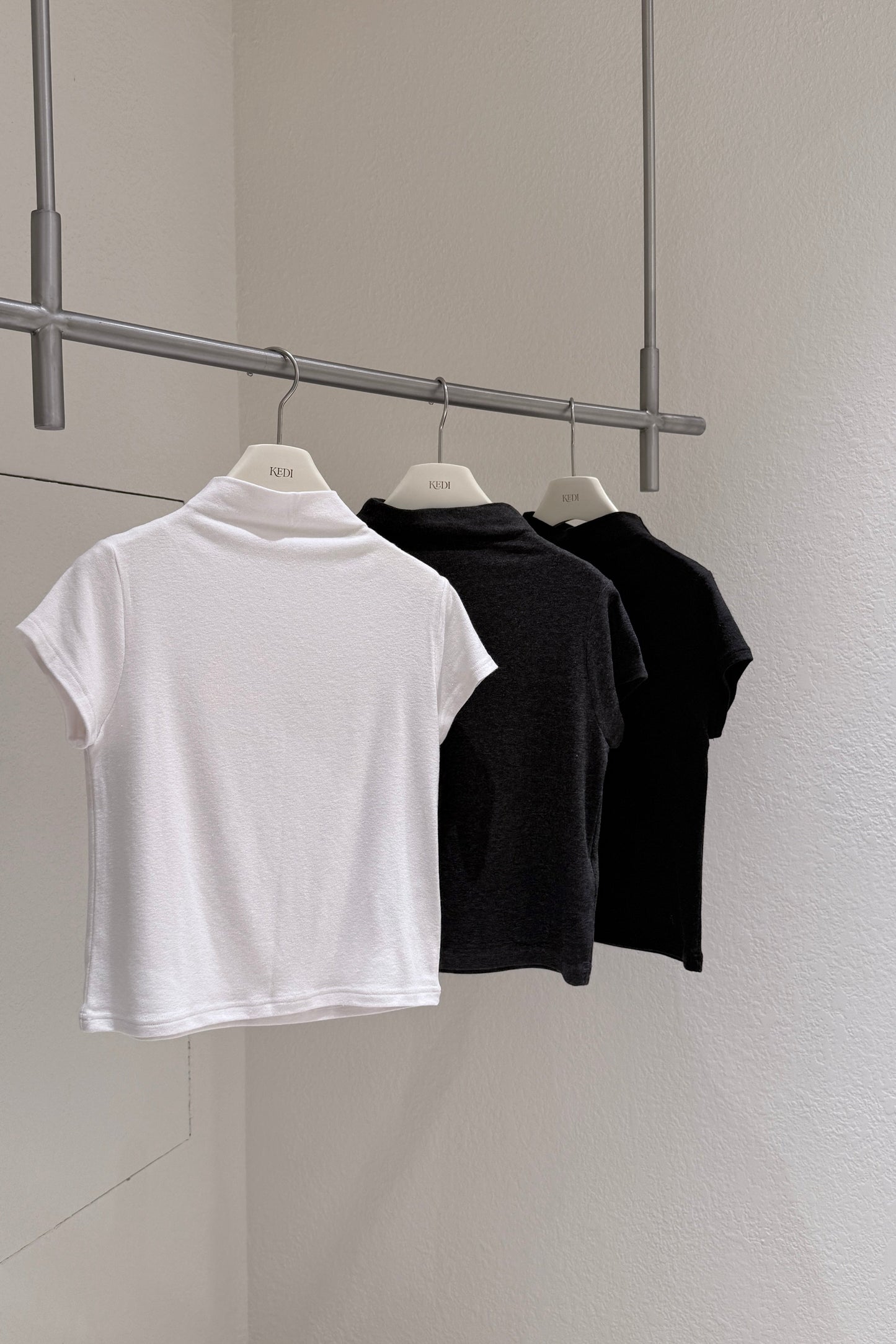 𝙎𝙖𝙡𝙚 Angora Half Tee【直角肩修身！打底必備】