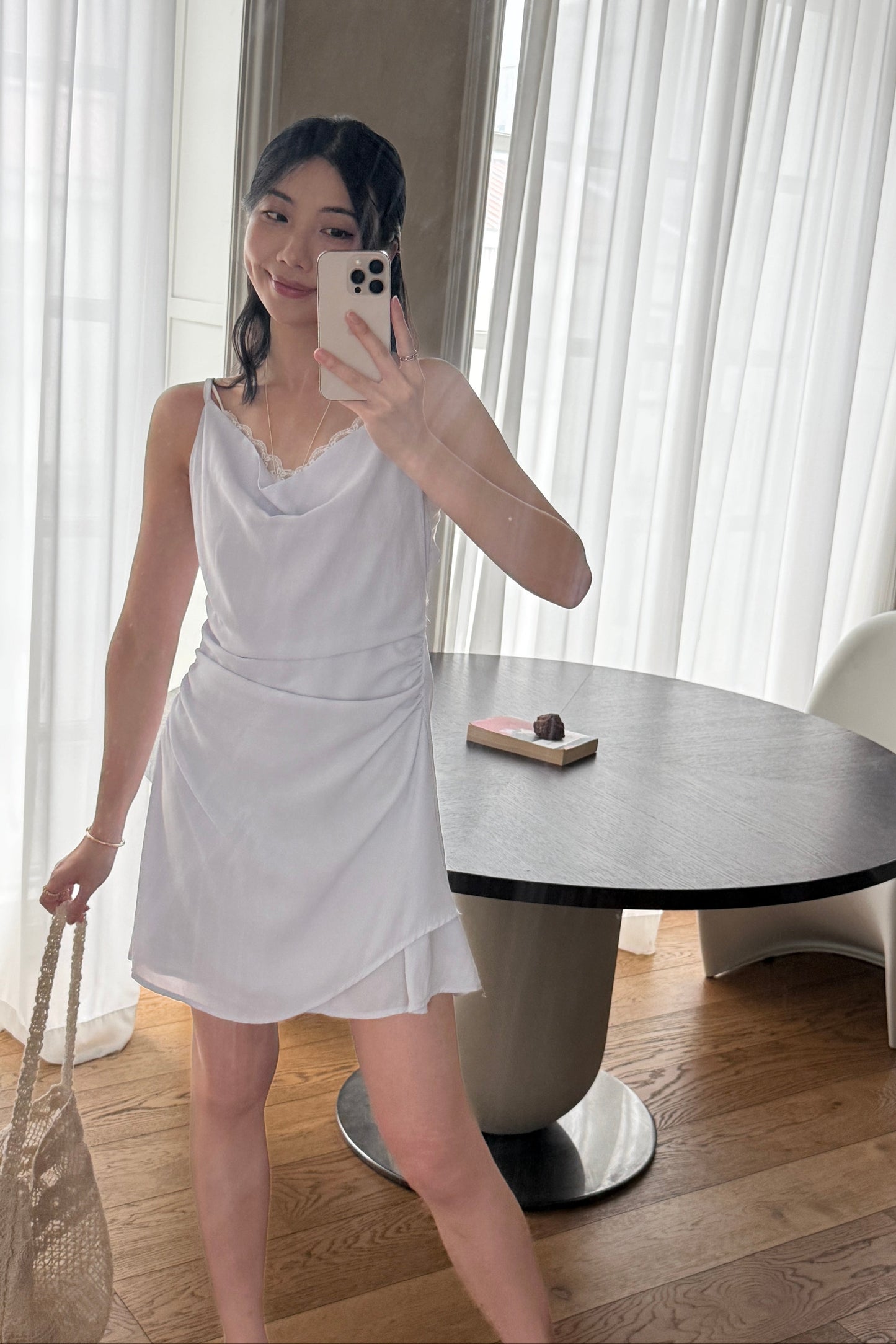 𝐌𝐚𝐲 〖法式清冷〗Cowl Neck Satin Mini Dress
