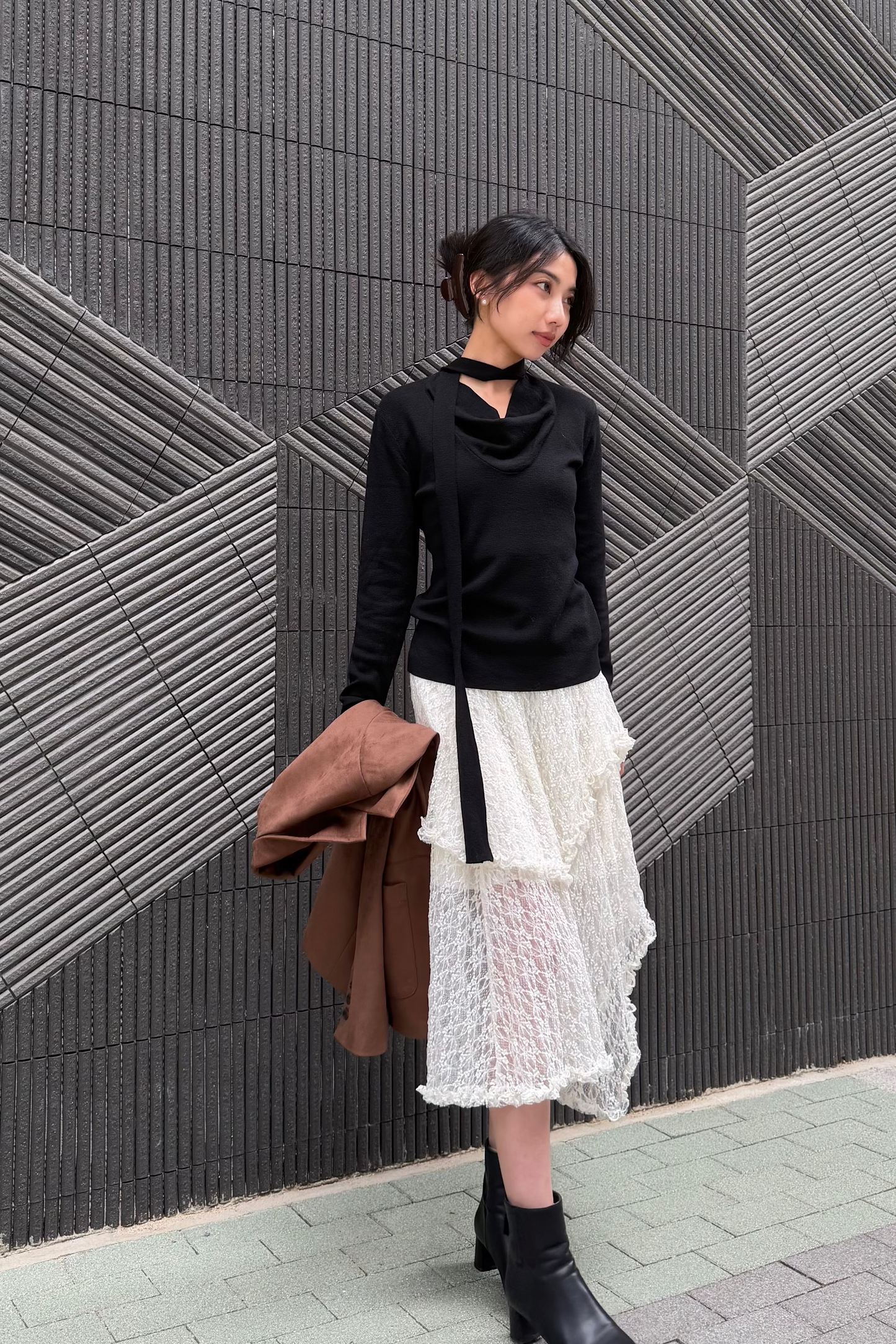 𝐍𝐨𝐯🇰🇷 Draped Scarf-Neck Knit