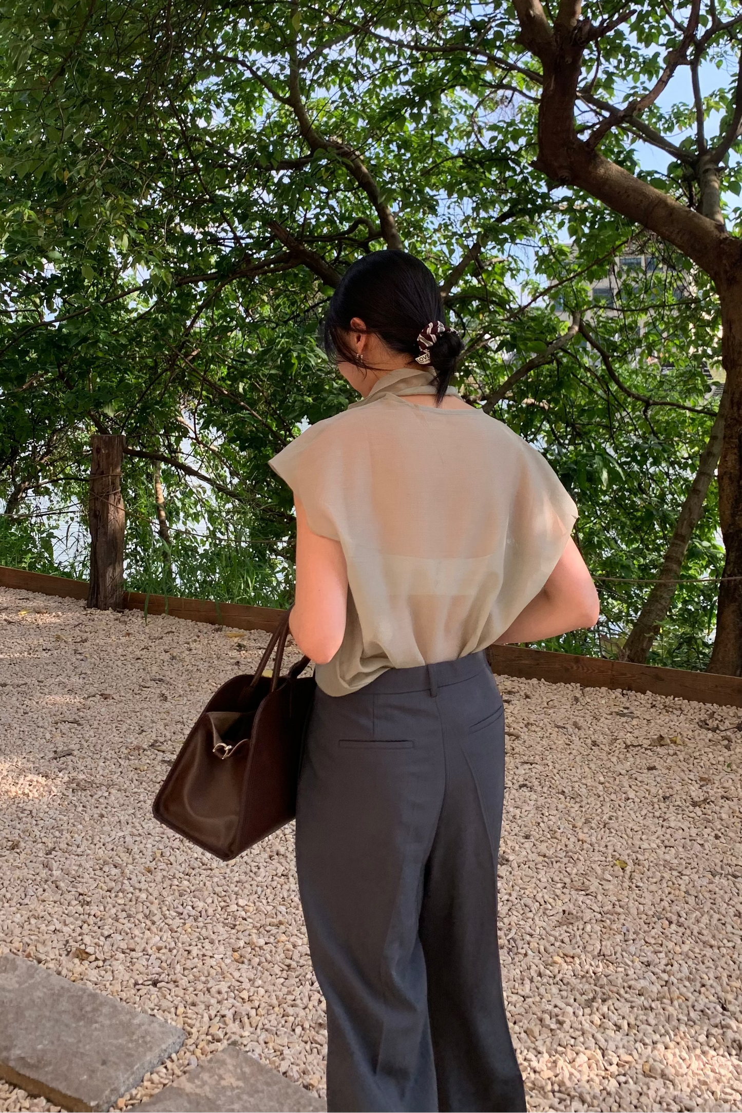 𝐉𝐮𝐧 Cowl Drape Top