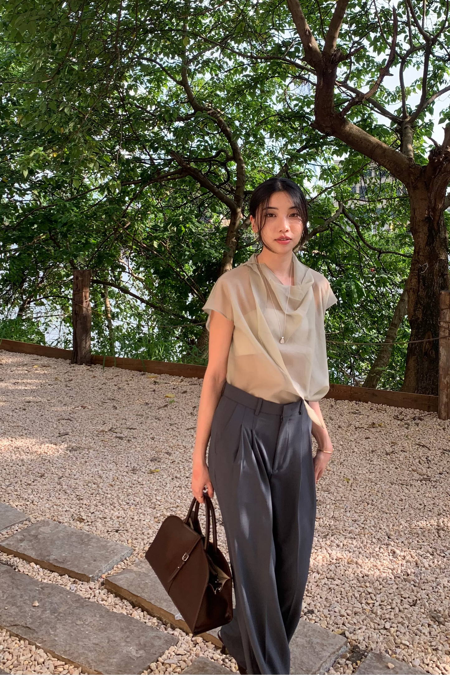 𝐉𝐮𝐧 Cowl Drape Top