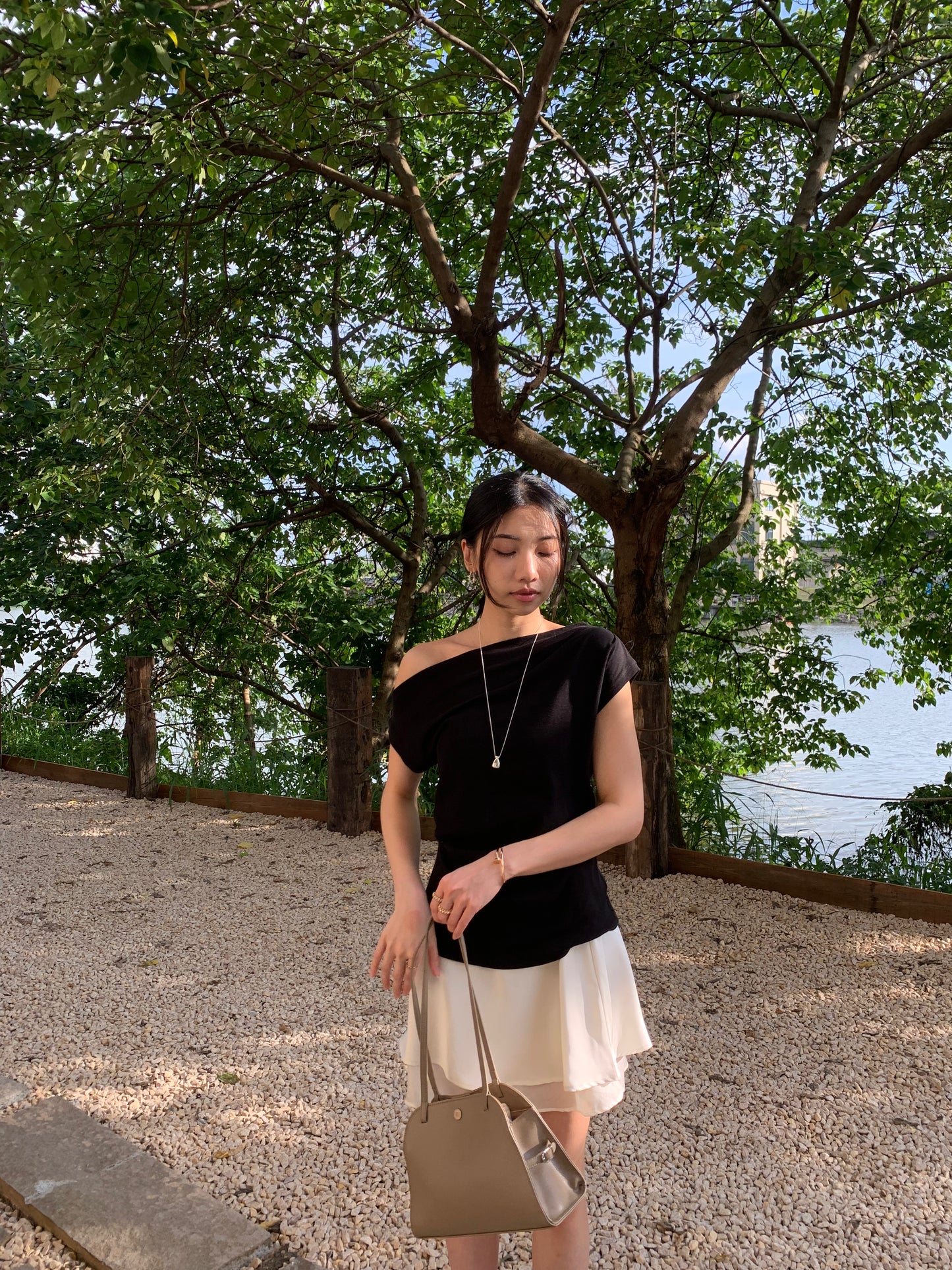 𝐉𝐮𝐧 【夏日百搭款】 Soft Angle Top