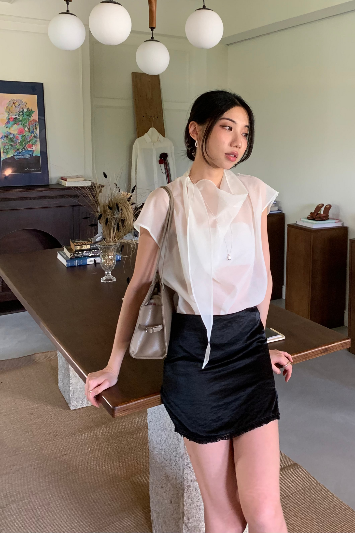 𝐉𝐮𝐧 Cowl Drape Top
