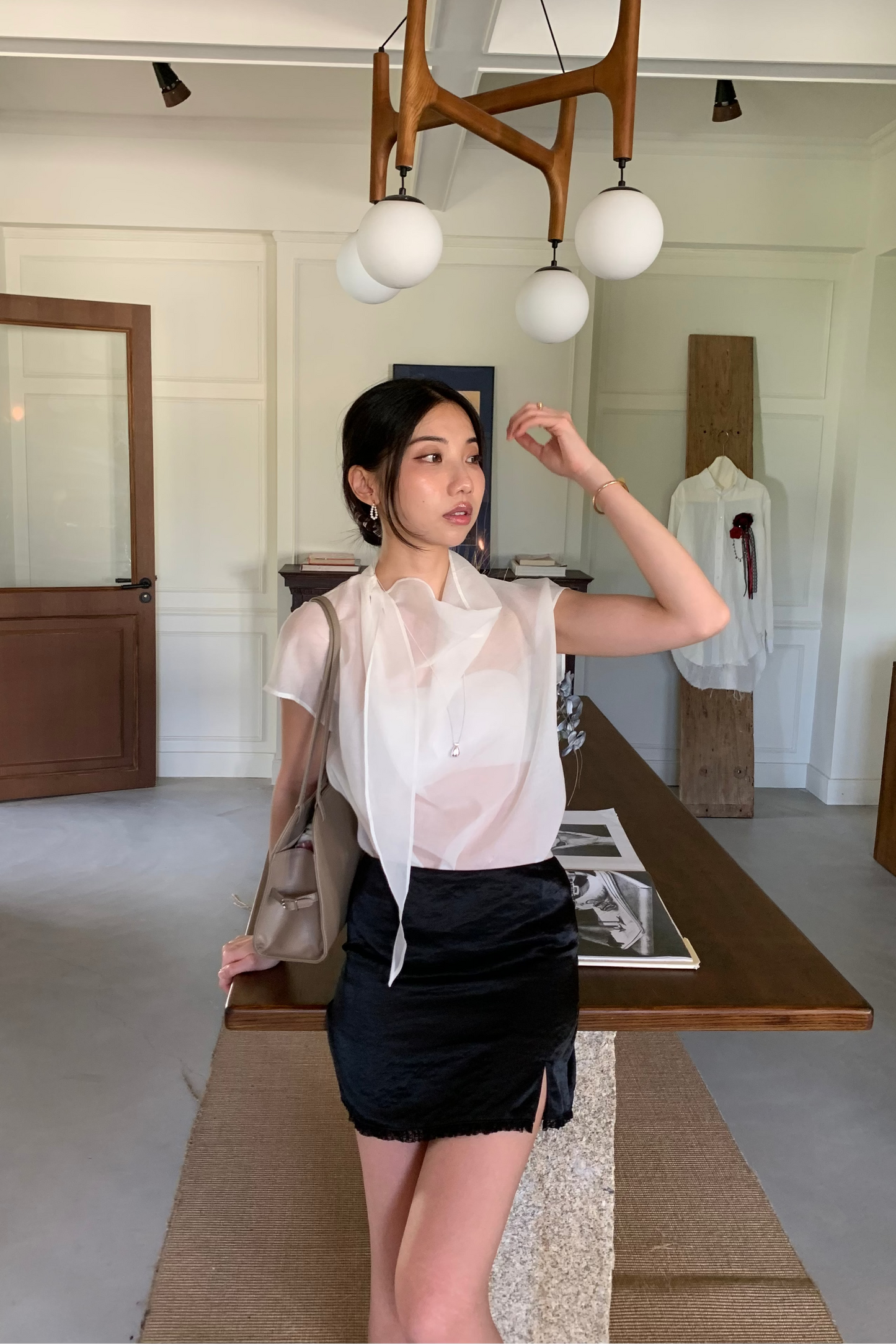 𝐉𝐮𝐧 Cowl Drape Top