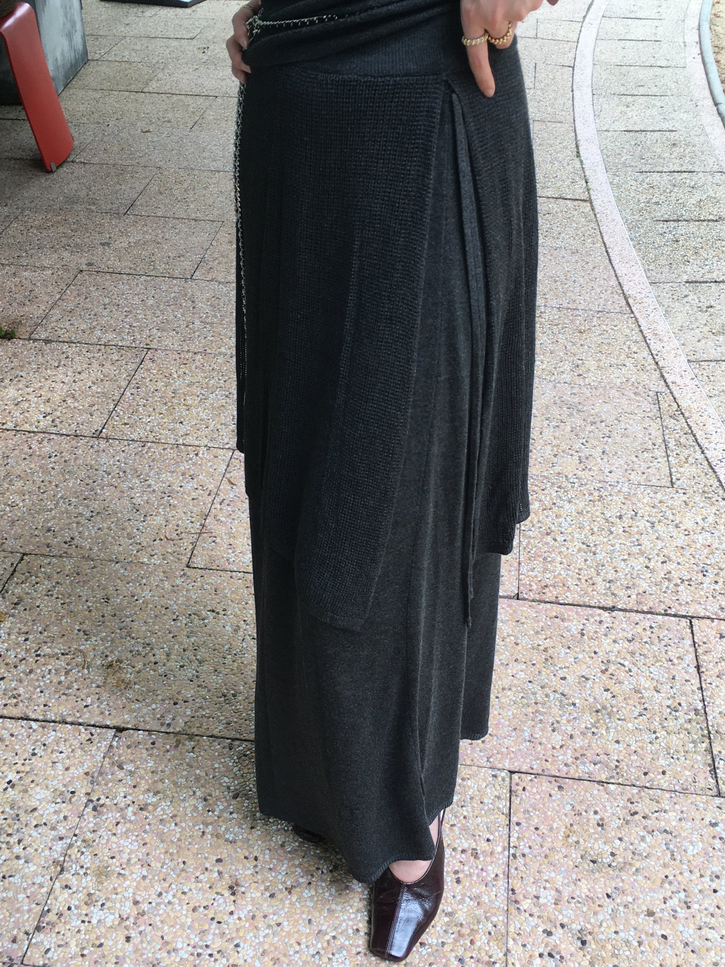 𝐀𝐩𝐫✨ Flow Line Maxi Skirt