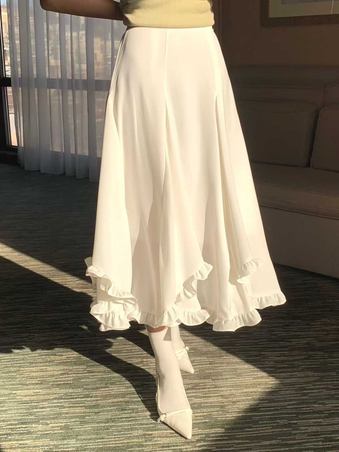 𝐅𝐞𝐛 【大熱restock款】Silhouette Flow Skirt