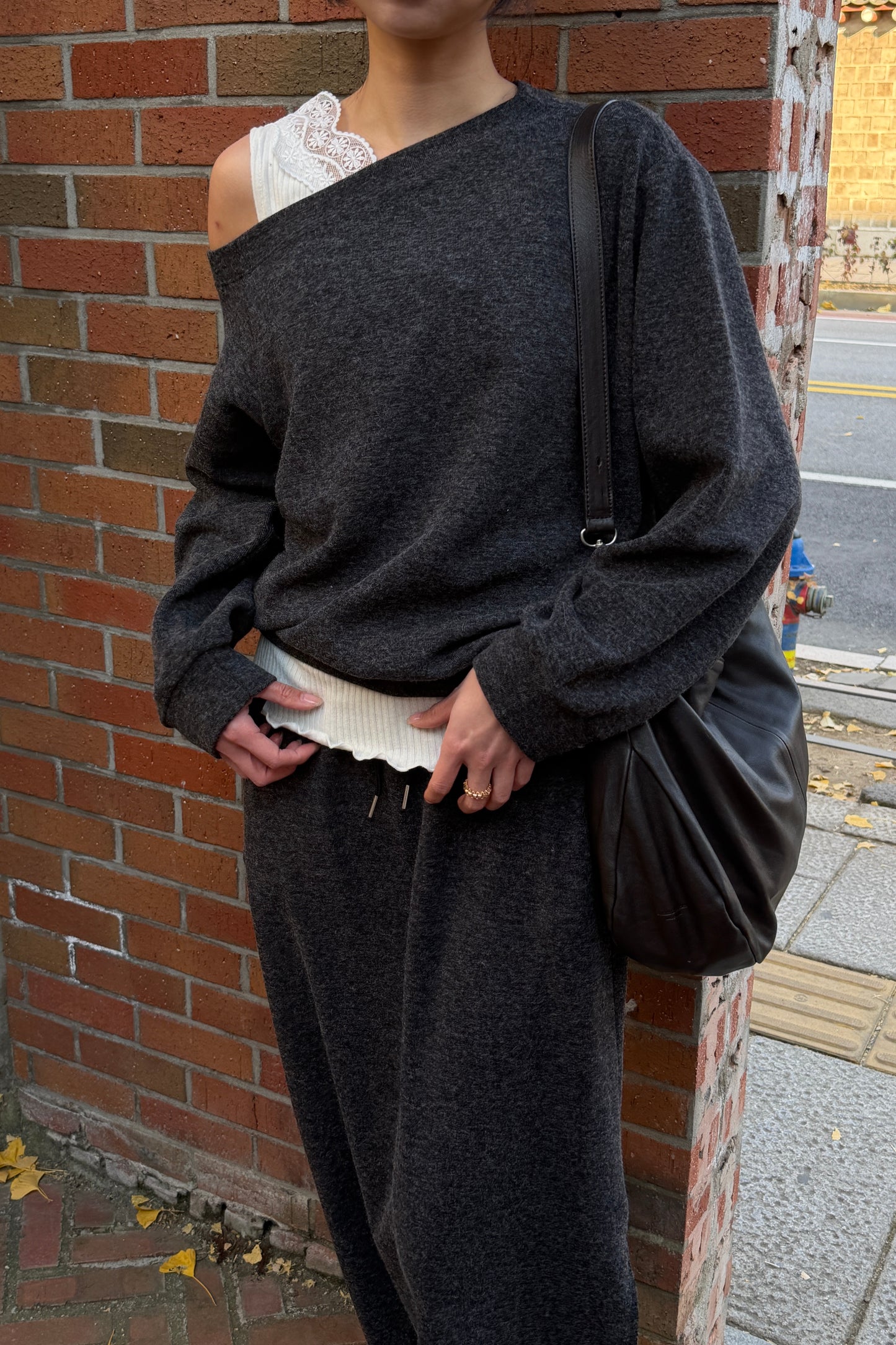 𝐍𝐨𝐯🇰🇷 Lace Trim Top